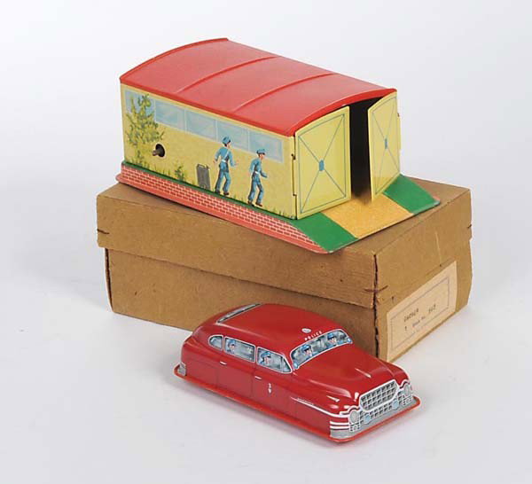 HK: English: HK, Garage with Police Car 563, W.-Germany, tin, friction ok, original box condition 1, condition 1 Deutsch: HK, Garage mit Polizeiauto 563, W.-Germany, 17 cm, Blech, friktion ok, Okt Z 1, Z 