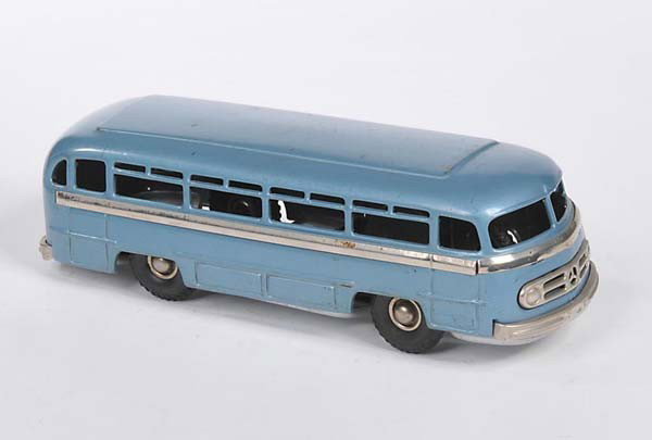 Kellermann: English: Kellermann, Bus, W.-Germany, tin, friction ok, minimal paint damage, condition 2-3 Deutsch: Kellermann, Bus, 17,5 cm, W.-Germany, Blech, Friktion ok, minimale Lackmängel, Z 2-3, (3509)