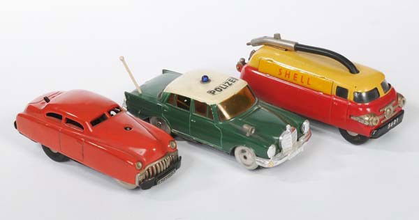 Schuco: English: Schuco, 3 Cars, W.-Germany, tin and plastic, condition 2- Deutsch: Schuco, 3 Autos, W.-Germany, Blech und Kunststoff, Z 2-, (3512)