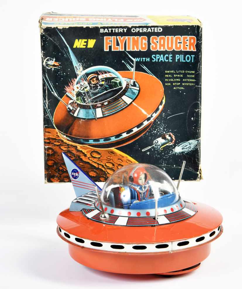 KO Yoshiya, Flying Saucer (1 of 3)