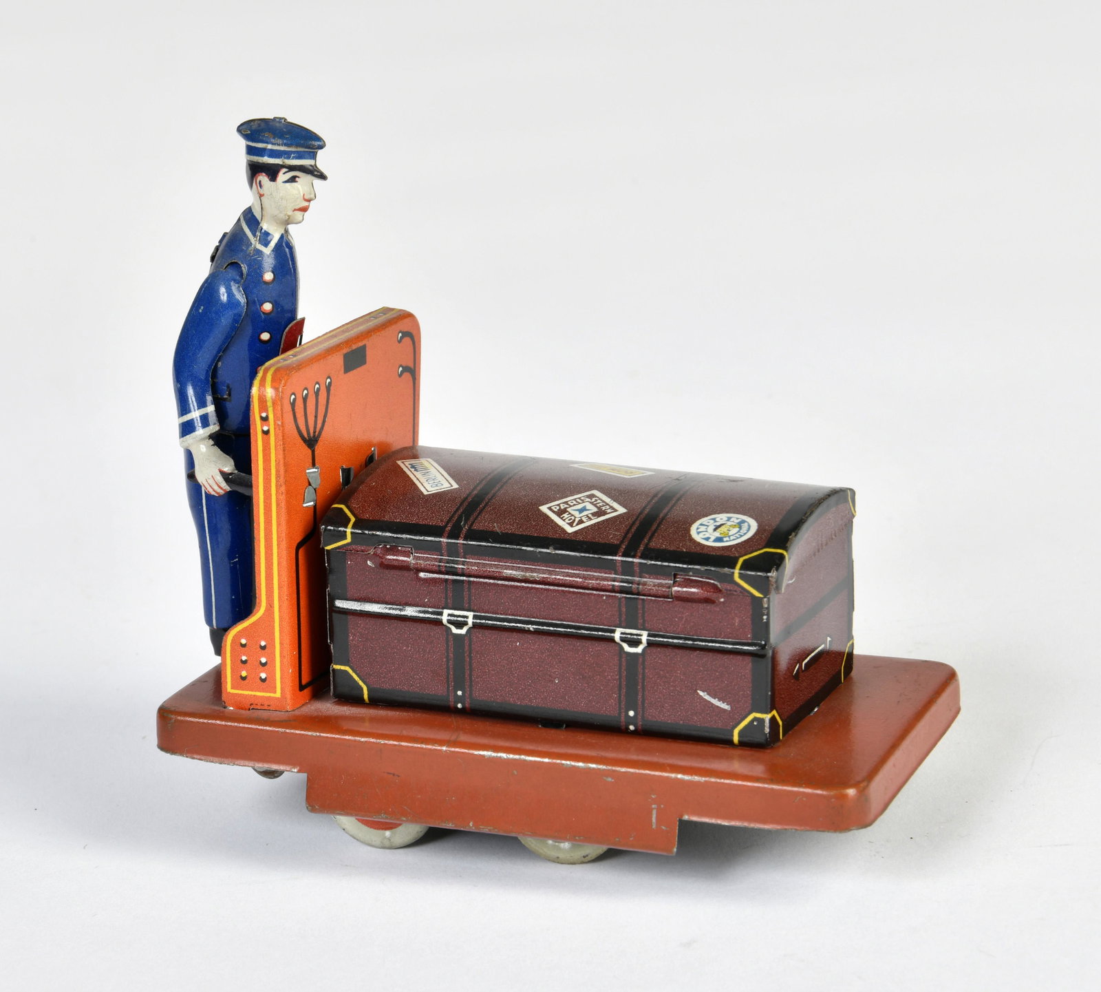 Hammerer & Kuhlwein, Koffermann mit Wagen (1 of 2)