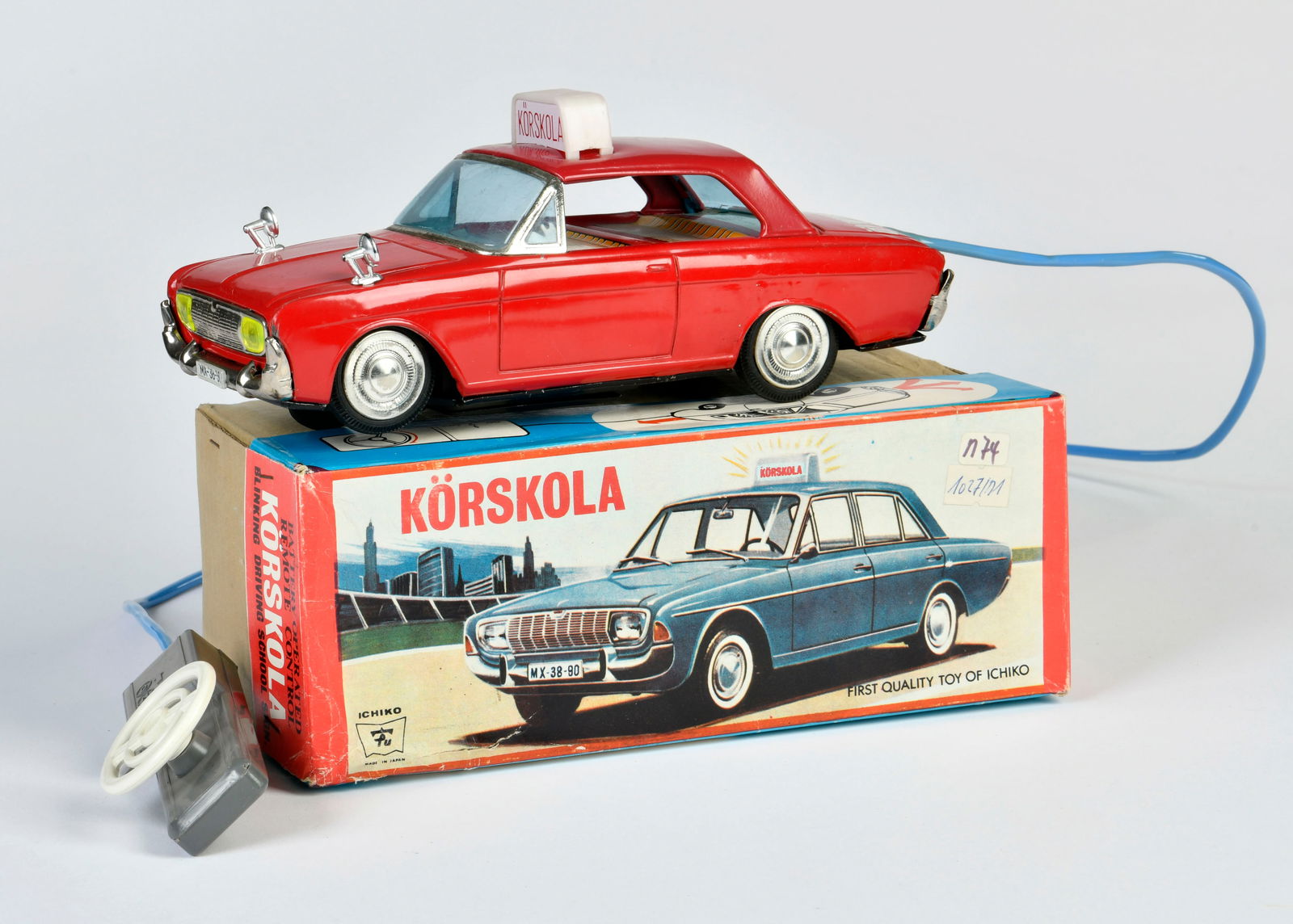 Ichiko, Ford Taunus "Korskola" (1 of 2)