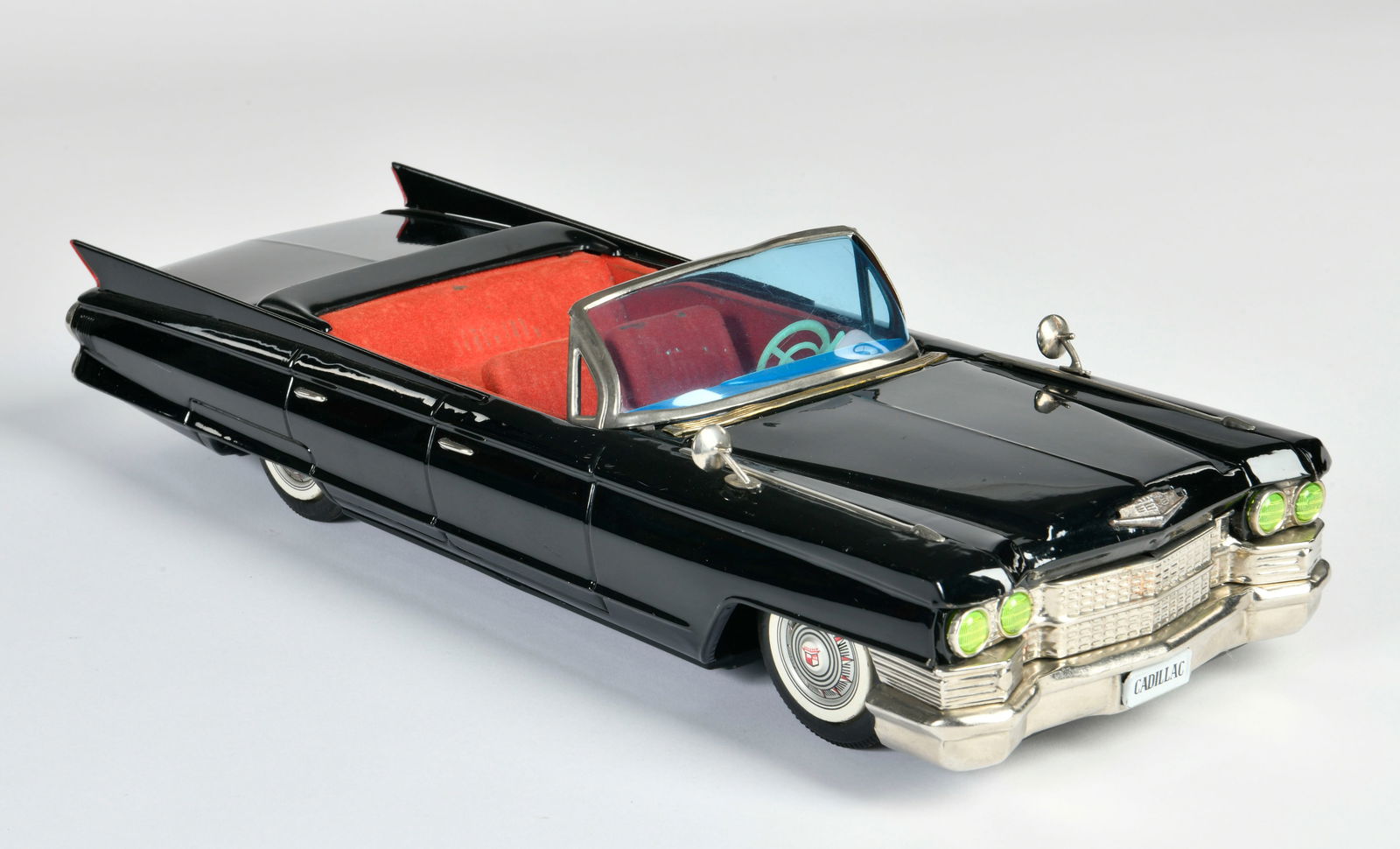 Bandai, Cadillac
