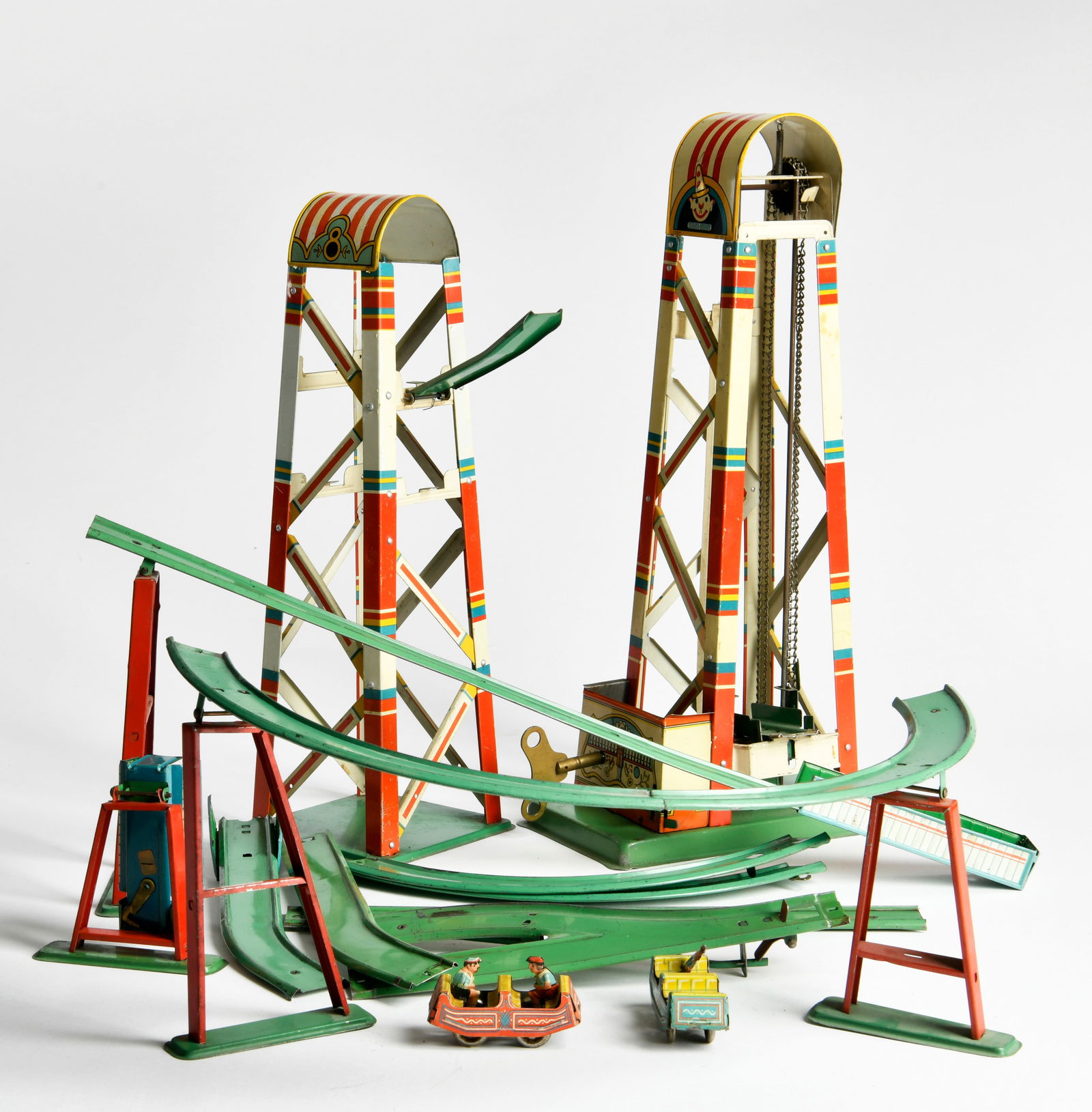 Goso, Kurvenbahn mit 2 Fahrzeugen (1 Figur fehlt) (1 of 1)