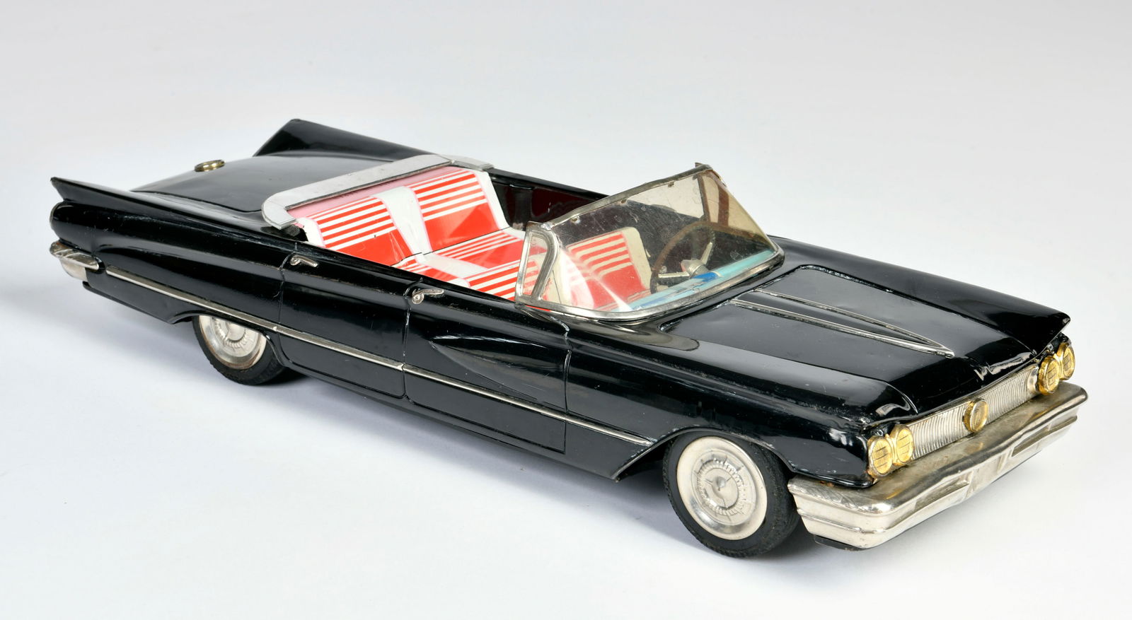 Ichiko, Buick (1 of 3)