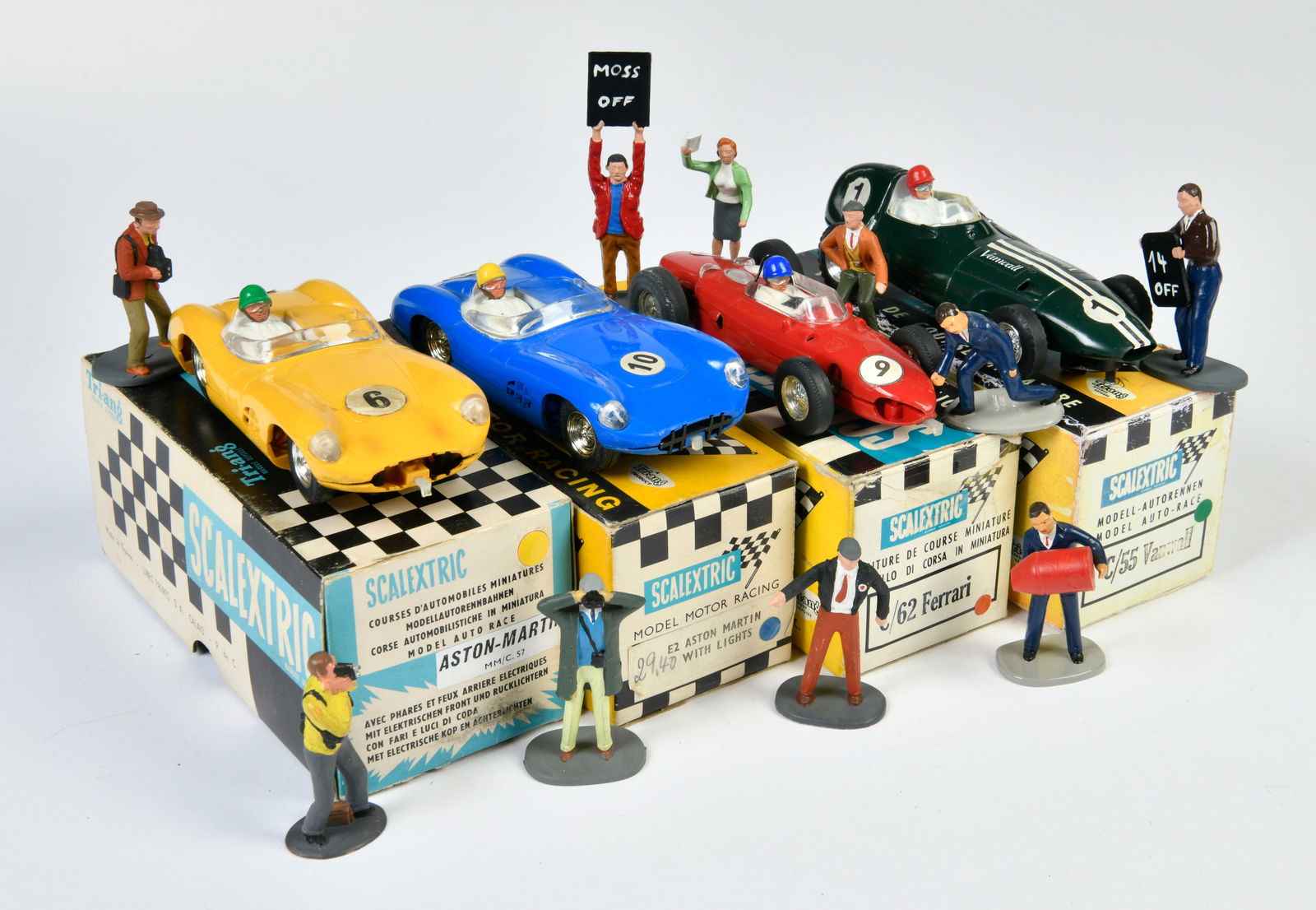 Scalextric, 4 Rennwagen, 10 Figuren (1 of 1)