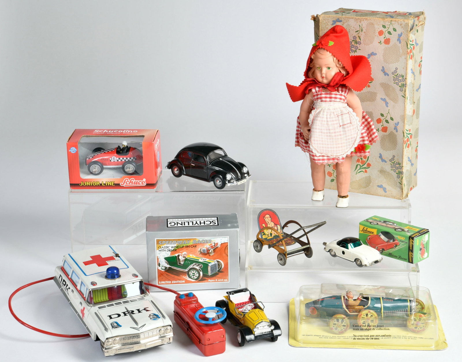 Konvolut Spielzeug, meist Blech: Konvolut Spielzeug, meist Blech, uberwiegend sehr gut, Schuco Replica