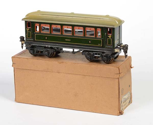 Maerklin: English: Maerklin, Passenger Car 18890, gauge 0, Germany prewar, tin, minimal paint damage, original box condition 2+, condition 2+ Deutsch: Märklin, Personenwagen 18890, Spur 0, 21,5 cm, Germany VK,