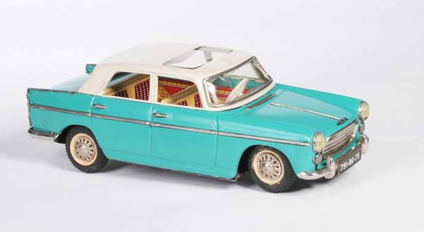 Joustra: English: Joustra, Peugeot 404, France, tin, friction ok, minimal paint damage, paint damage on bottom, chrome tarnished, rims repainted, wind screen : small dent, condition 3+ Deutsch: Joustra, Peugeo