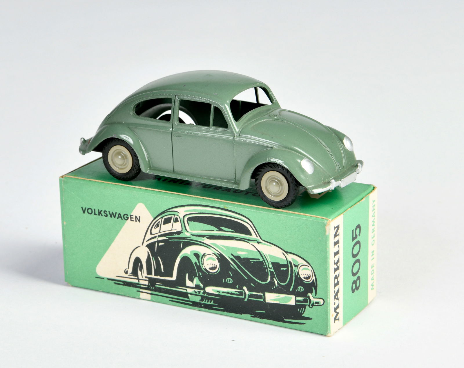 Marklin, VW Kafer 8005 (1 of 2)
