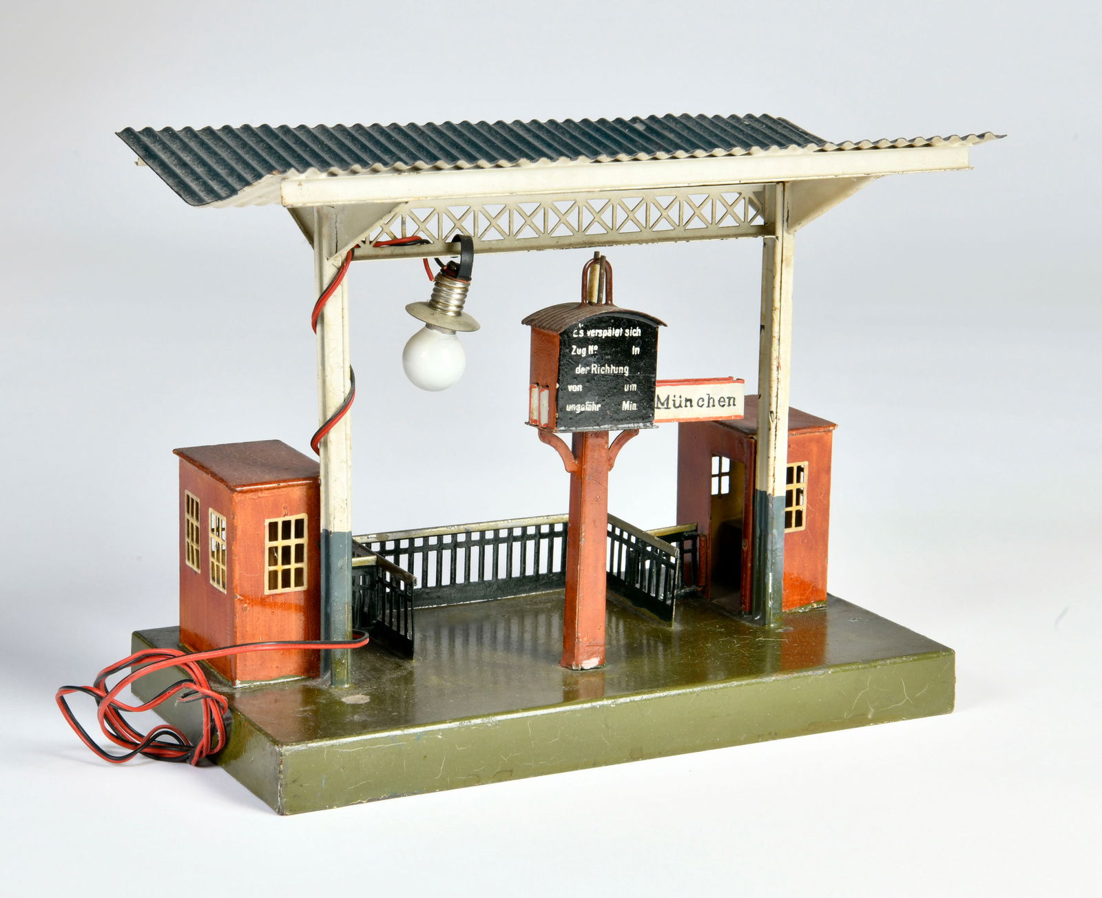 Marklin, Bahnhof Sperre (1 of 2)