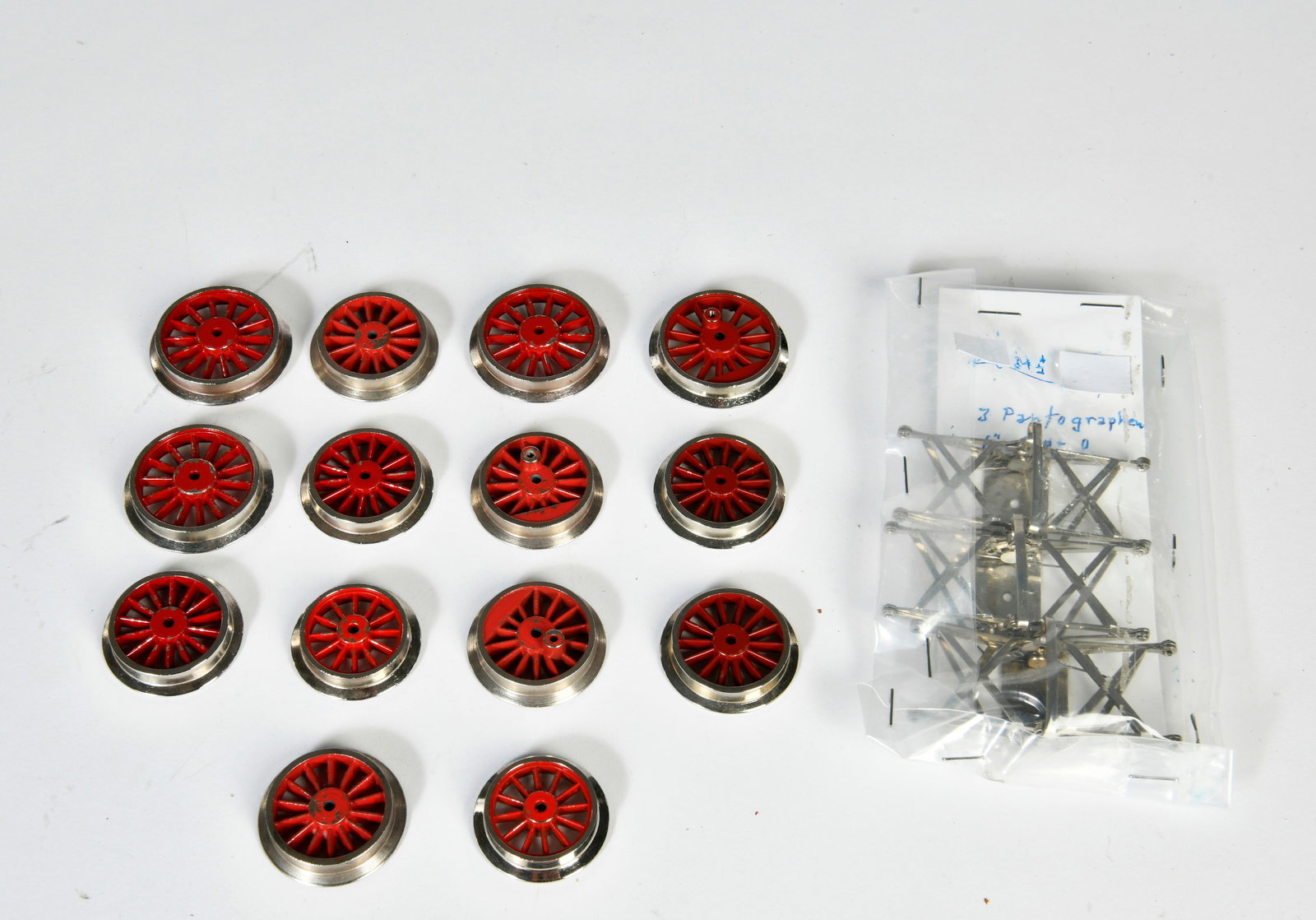 14 Metall Lok Rader + 3 Pantographen (1 of 1)