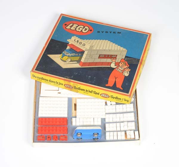 Lego: English:Lego, Garage with VW Bus (236), Denmark, plastic, original box condition 2-, condition 2+ Deutsch:Lego, Garage mit VW Bus (236), Box 20x23 cm, Denmark, Kunststoff, Okt Z 2-, Z 2+, (712)