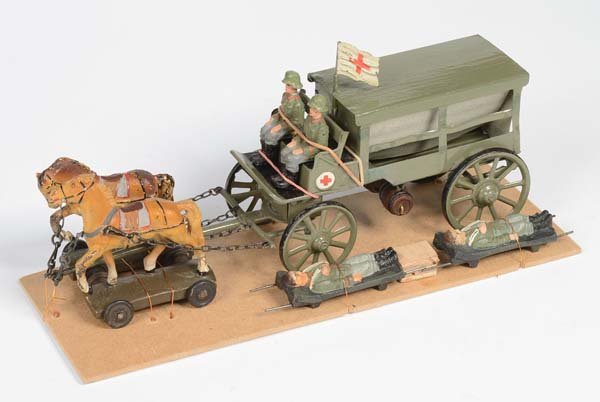 Lineol: English:Lineol, Ambulance Set, Germany prewar, partially repaired, otherwise good condition Deutsch:Lineol, Sanitätswagen-Gespann, 25 cm, Germany VK, Gemischtbauweise, teilweise ausgebessert, sonst g