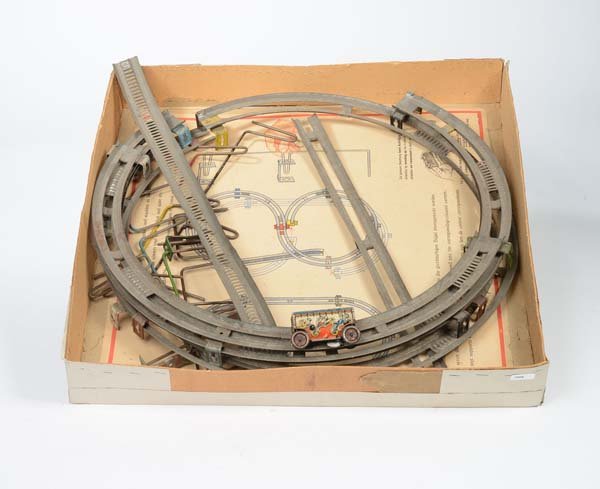 Technofix: English:Technofix, Roller Coaster 221/1, Germany prewar, tin, windup ok, paint damage, probably complete, including cover picture, condition 3+ Deutsch:Technofix, Achterbahn 221/1, Box 50x50 cm, Germa
