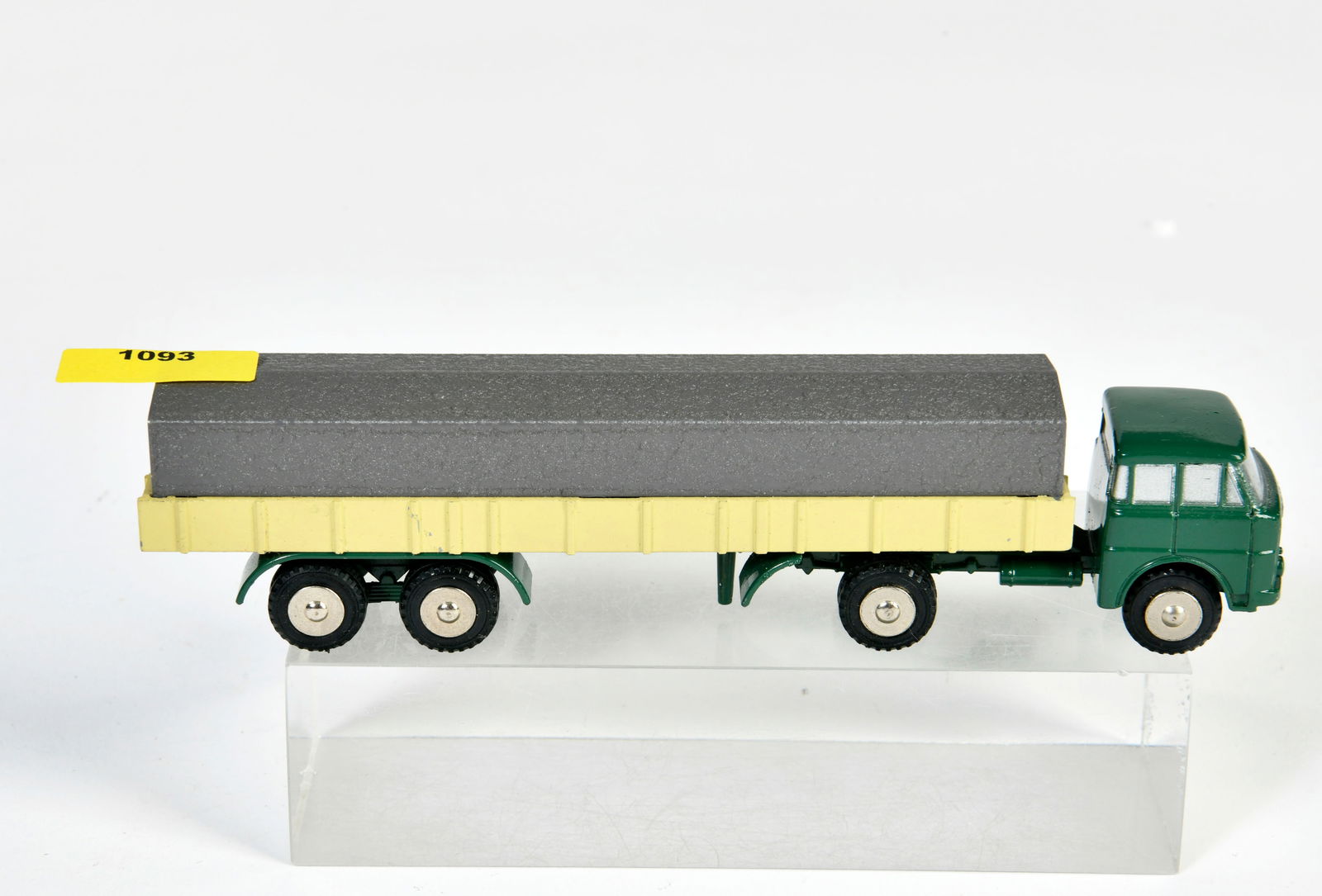 Schuco Piccolo, 773 Henschel LKW (1 of 1)