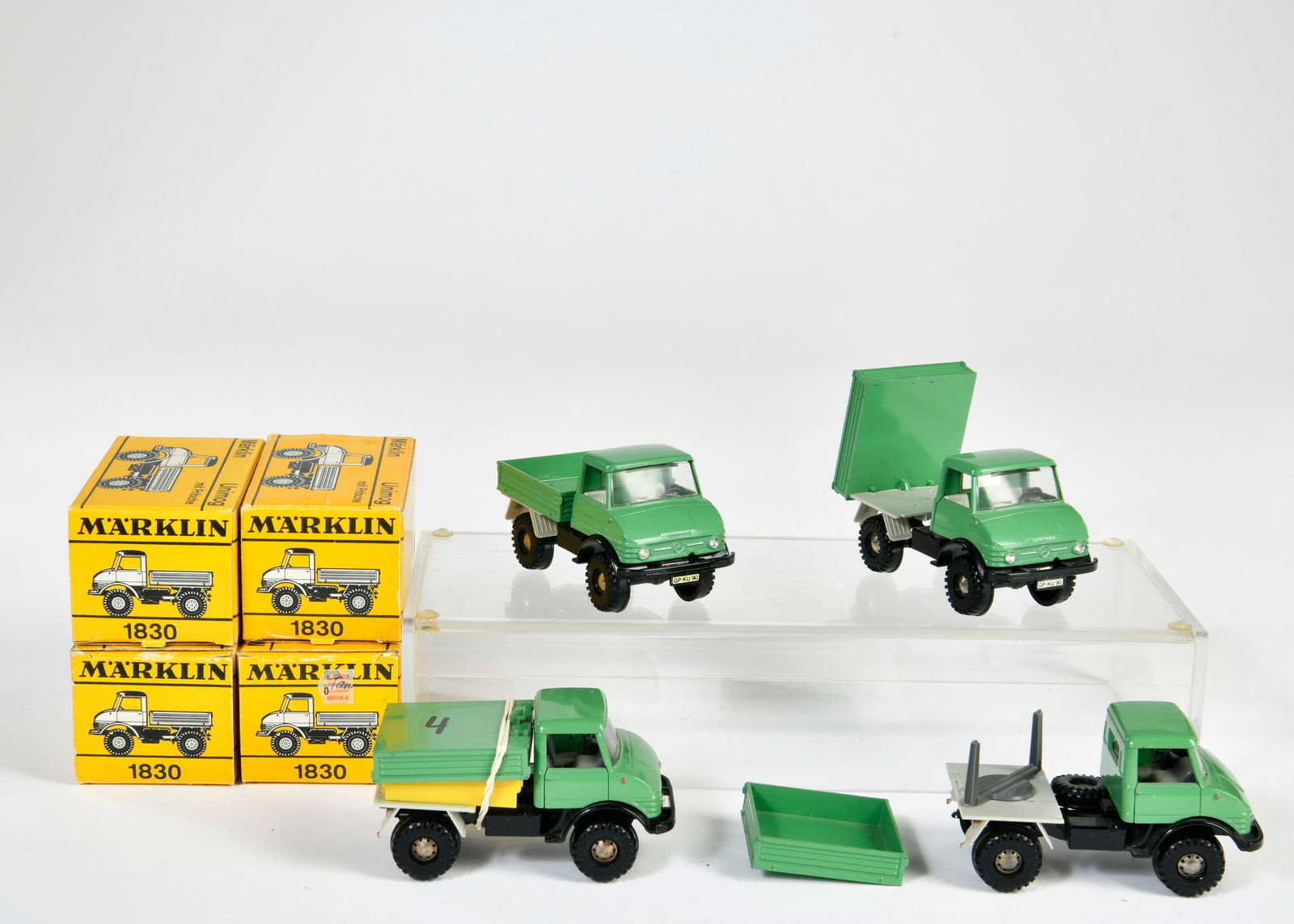 Marklin, 4x Unimog (1 of 1)