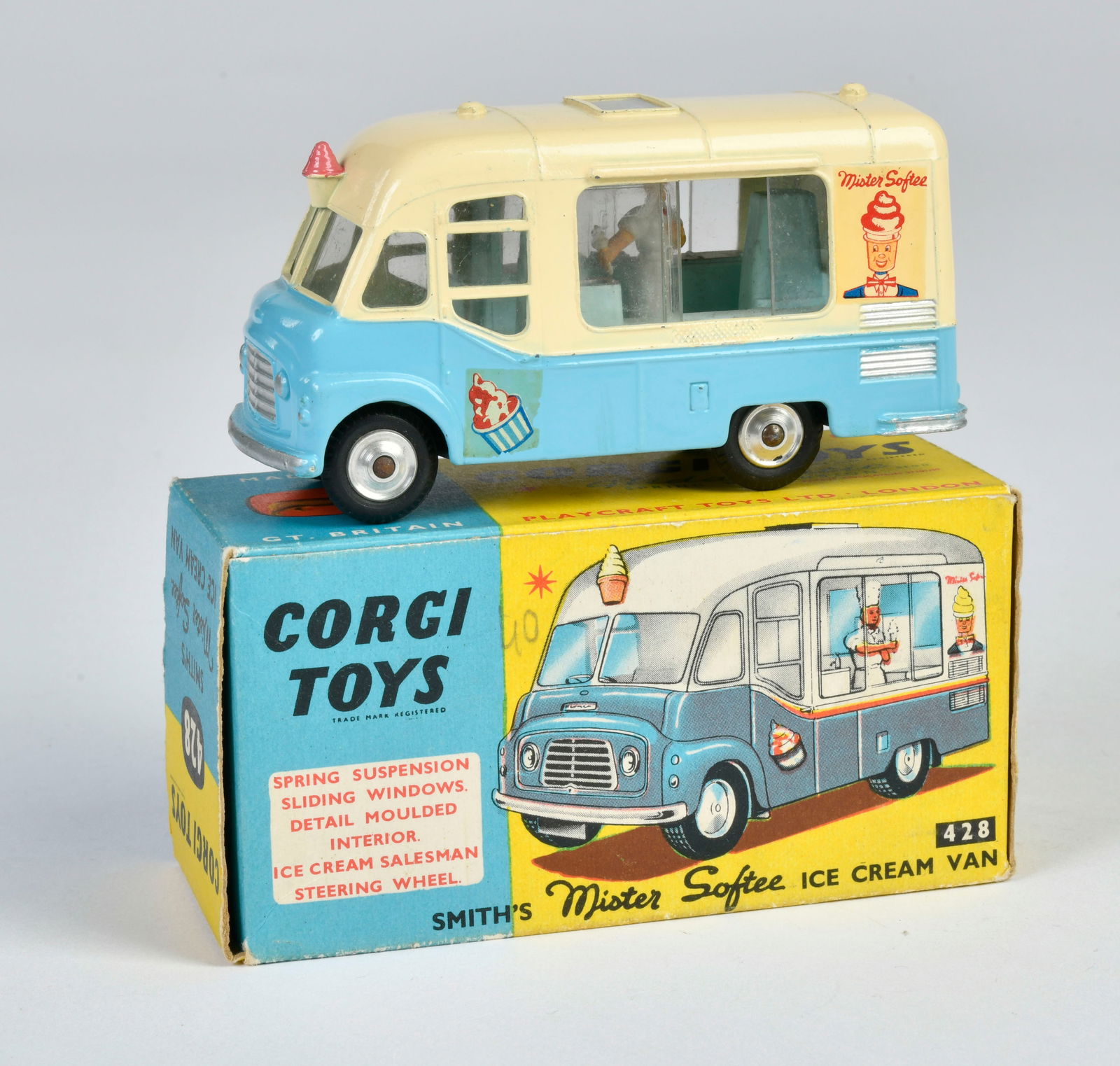 Corgi Toys, 428 Ice Cream Van (1 of 2)