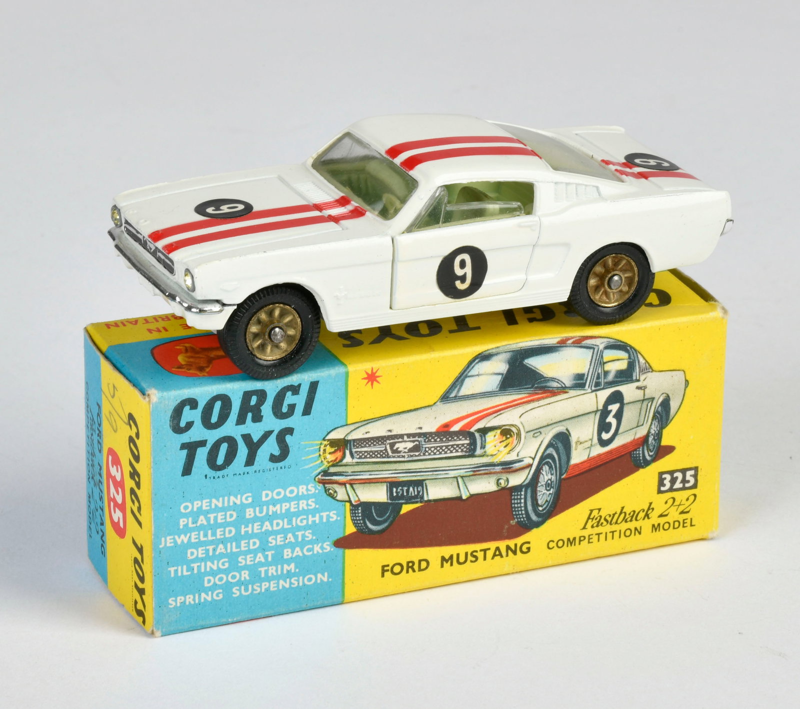 Corgi Toys, 325 Ford Mustang: Corgi Toys, 325 Ford Mustang, weiss, England, 1:43, Druckguss, Okt Z 1, Z 1