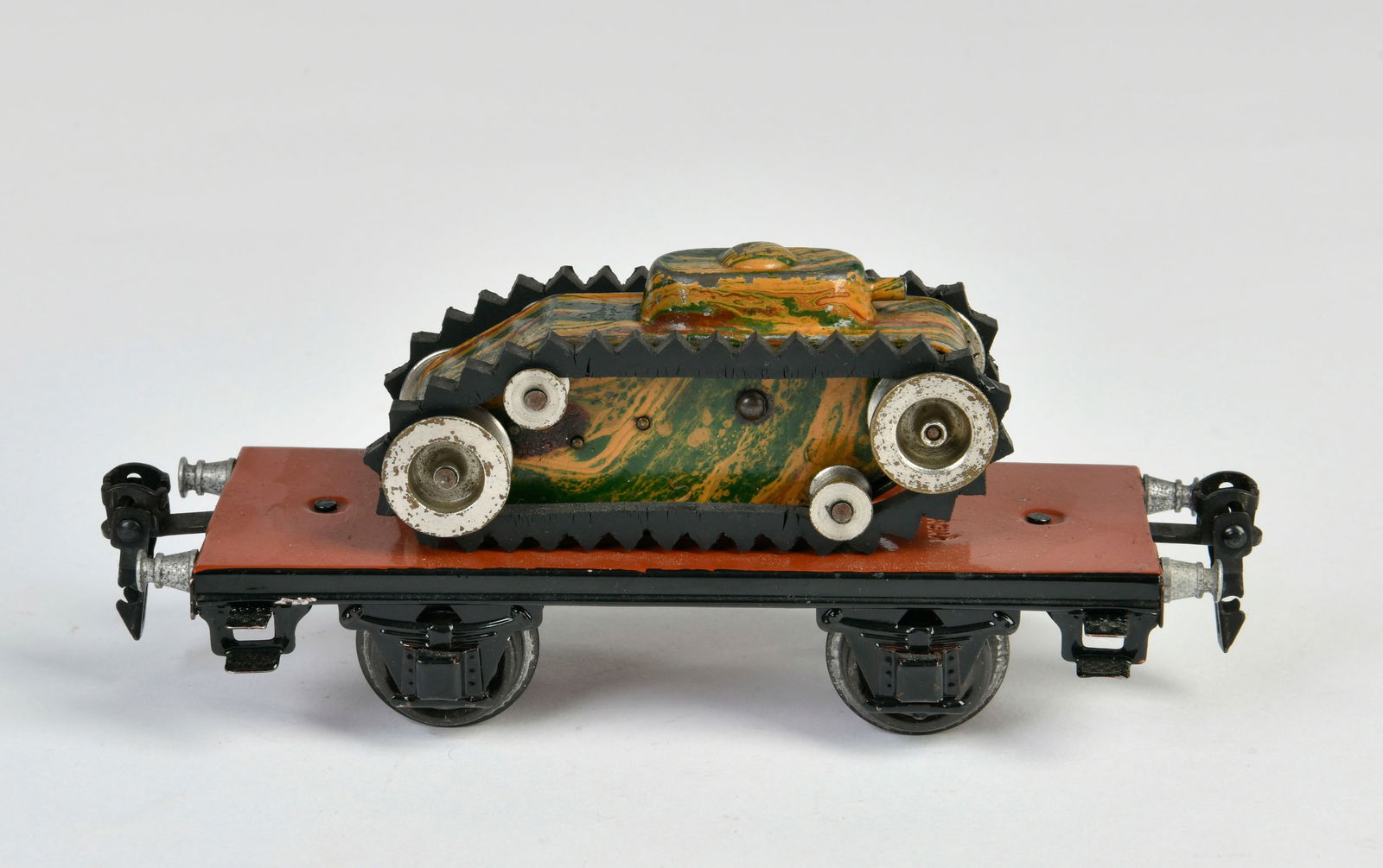 Marklin, Plattformwagen mit Panzer 1984 (1 of 2)