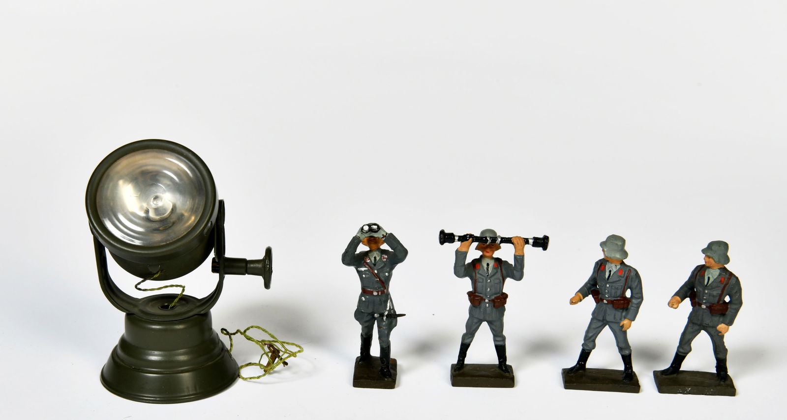 Lineol, 4 Flak-Soldaten mit Suchscheinwerfer (1 of 1)