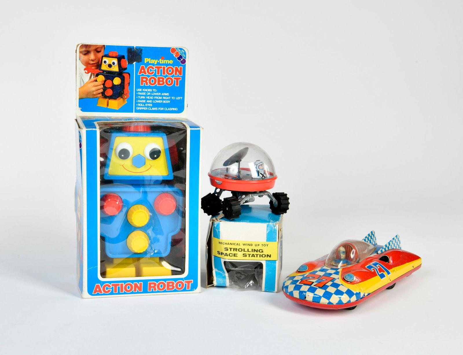 Yone u.a., 3 Space Toys (1 of 2)