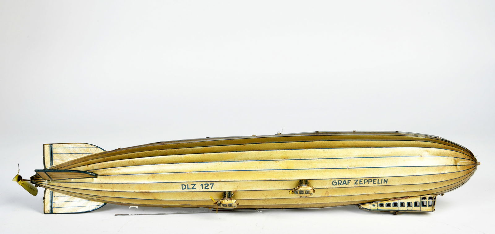 Tippco, Zeppelin (1 of 1)