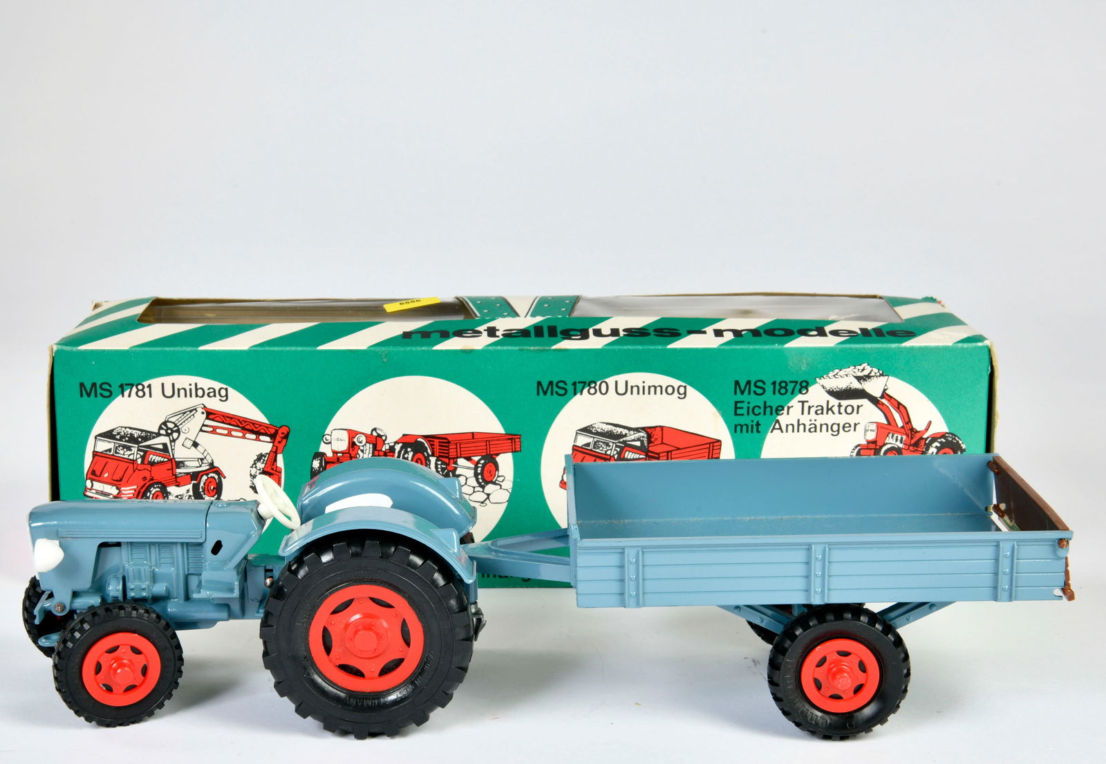 Eicher, Traktor mit Anhanger (1 of 1)