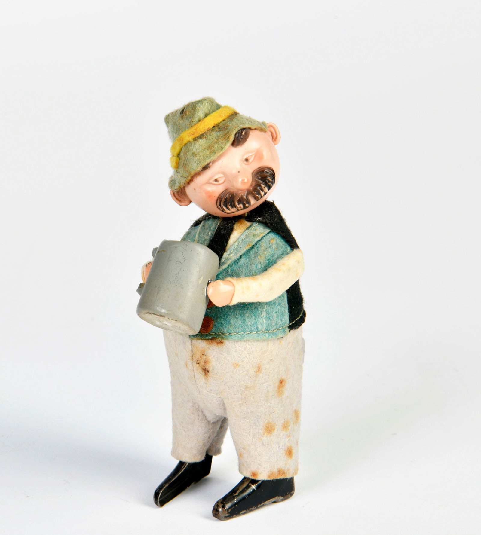 Schuco, Vater mit Krug (1 of 1)