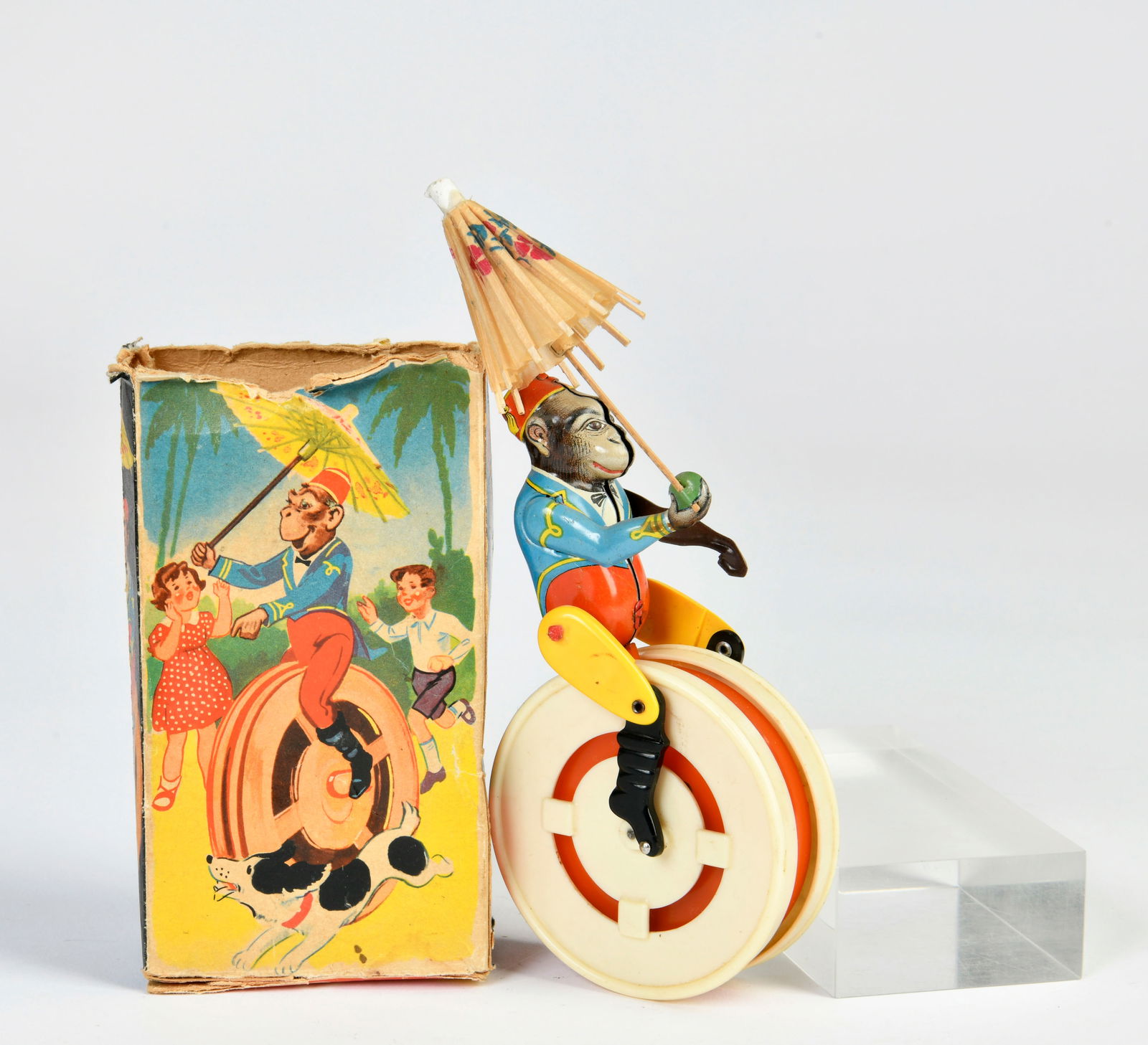 Kohler, Affe auf Einrad (1 of 1)