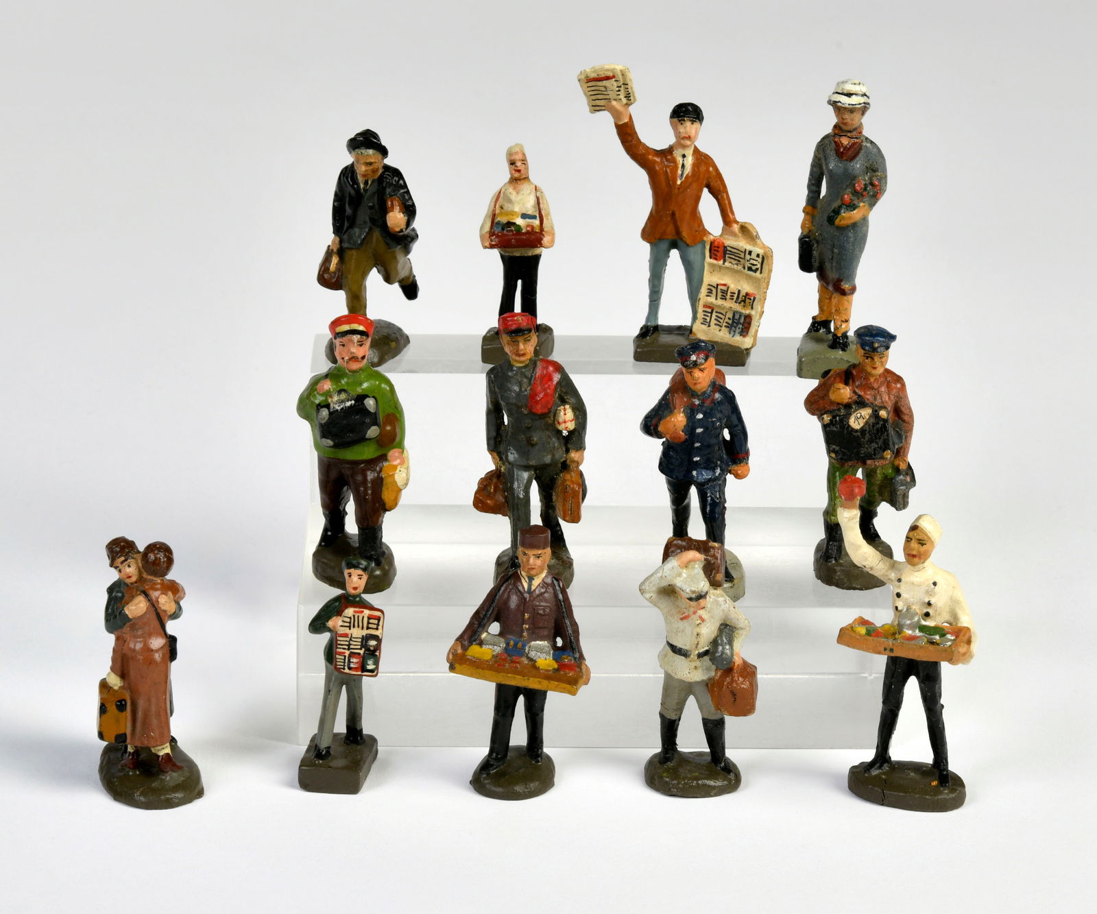 Lineol, Elastolin, 13 Bahnsteigfiguren (1 of 1)