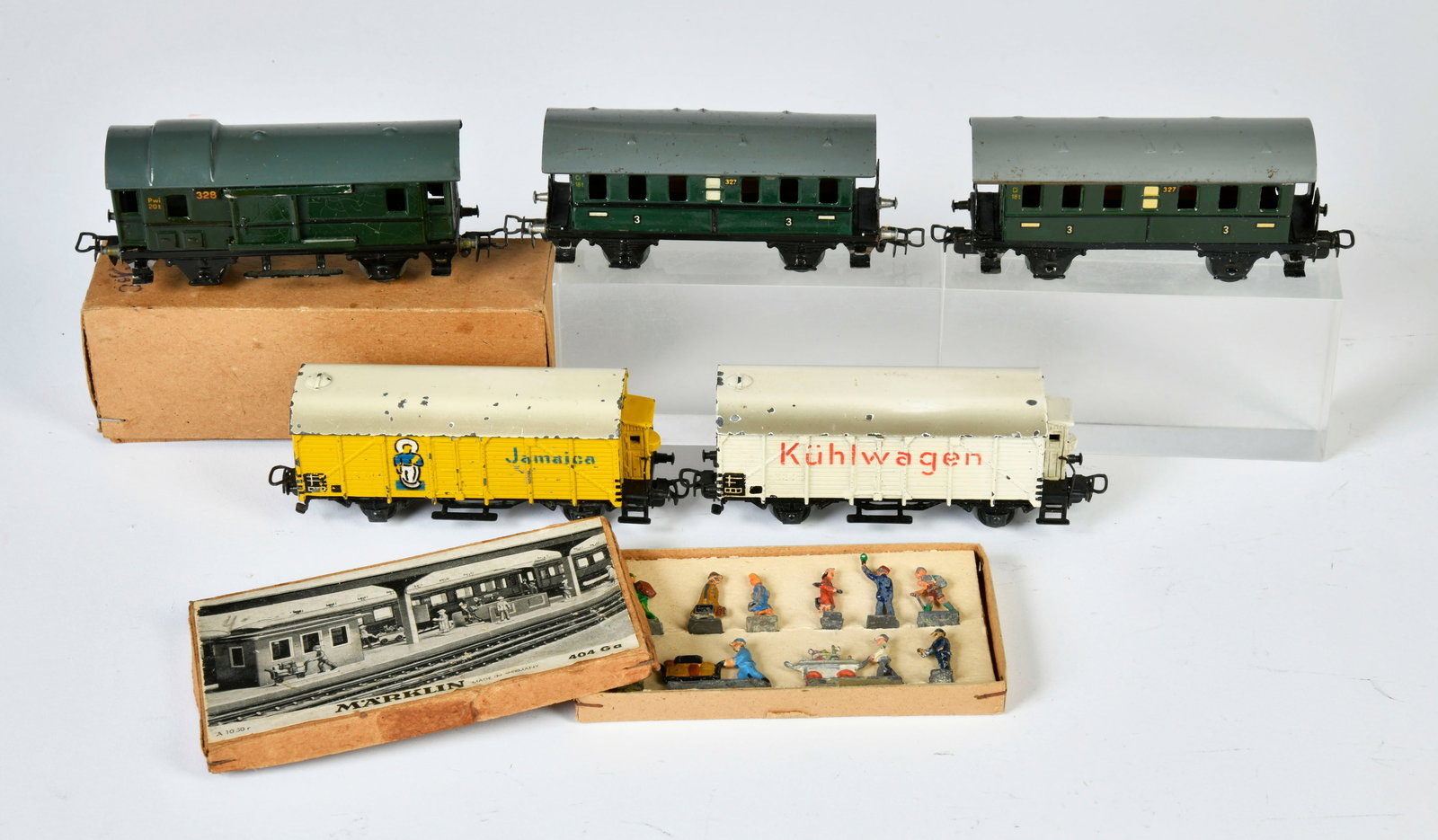 Marklin, 5 H0 Wagen + Figurenset 404 6a (1 of 1)