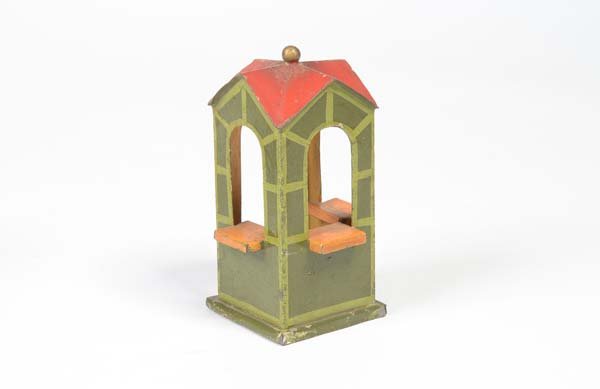 Maerklin: English:Maerklin, ticket house, approx. 1910,Germany prewar, tin, minimal paint damage,good original condition Deutsch:Märklin, Fahrkartenhaus, um 1910, 11 cm,Germany VK, Blech, min. Lackmängel, gut