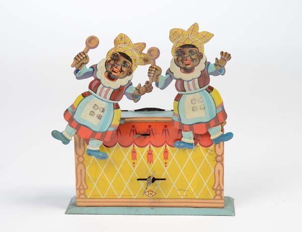 Ruehl: English:Ruehl, Theater with 2 Figures and Bell, US Zone Germany , tin, windup ok, minimal paint damage, front side minimal dented, condition 2 Deutsch:Rühl, Theater mit 2 Figuren und Läutwerk, 18 cm