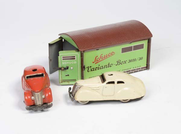 Schuco: English:Schuco, Patent Car 3000 + Varianto Garage, US Zone Germany/Germany prewar, windup ok, paint damage, condition 2/3+ Deutsch:Schuco, Patentauto 3000 + Varianto Garage, 11 cm, US Zone Germany/Ger