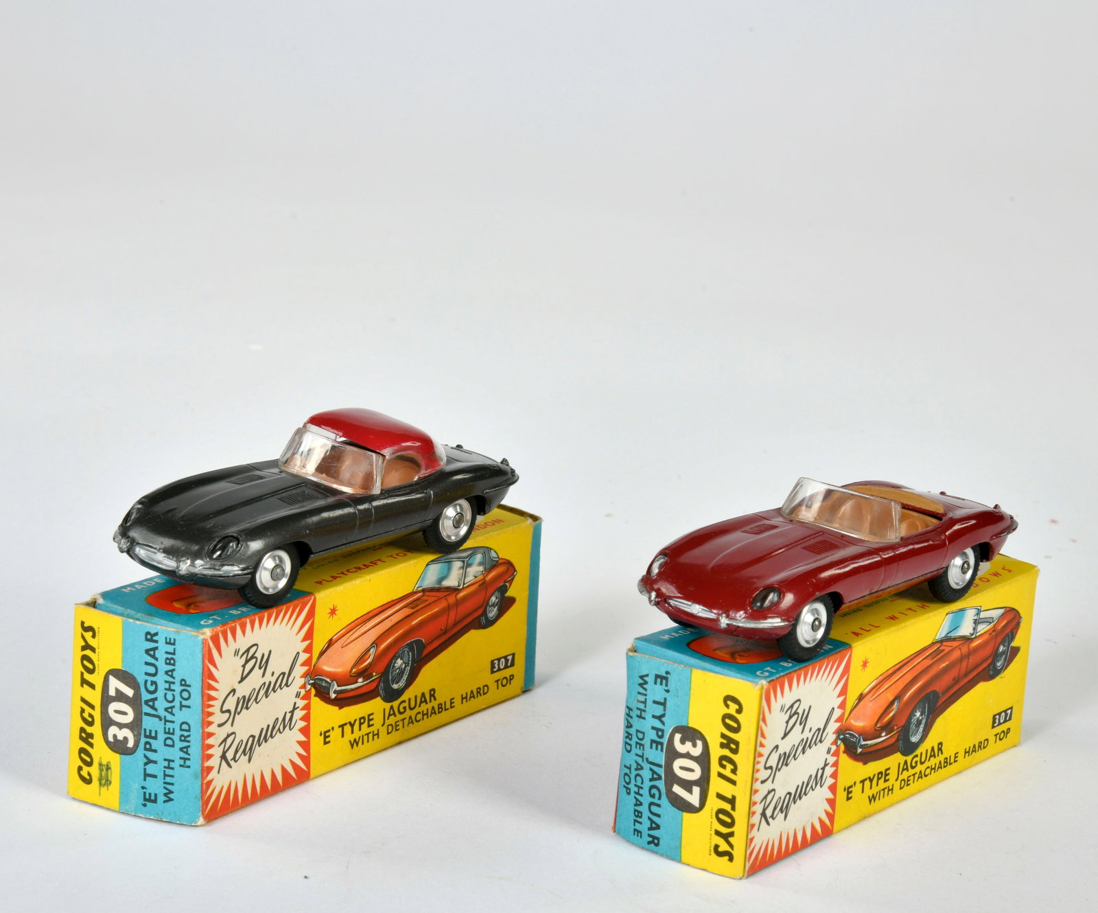 Corgi Toys, 2x 307 Jaguar E-Type (1 of 2)
