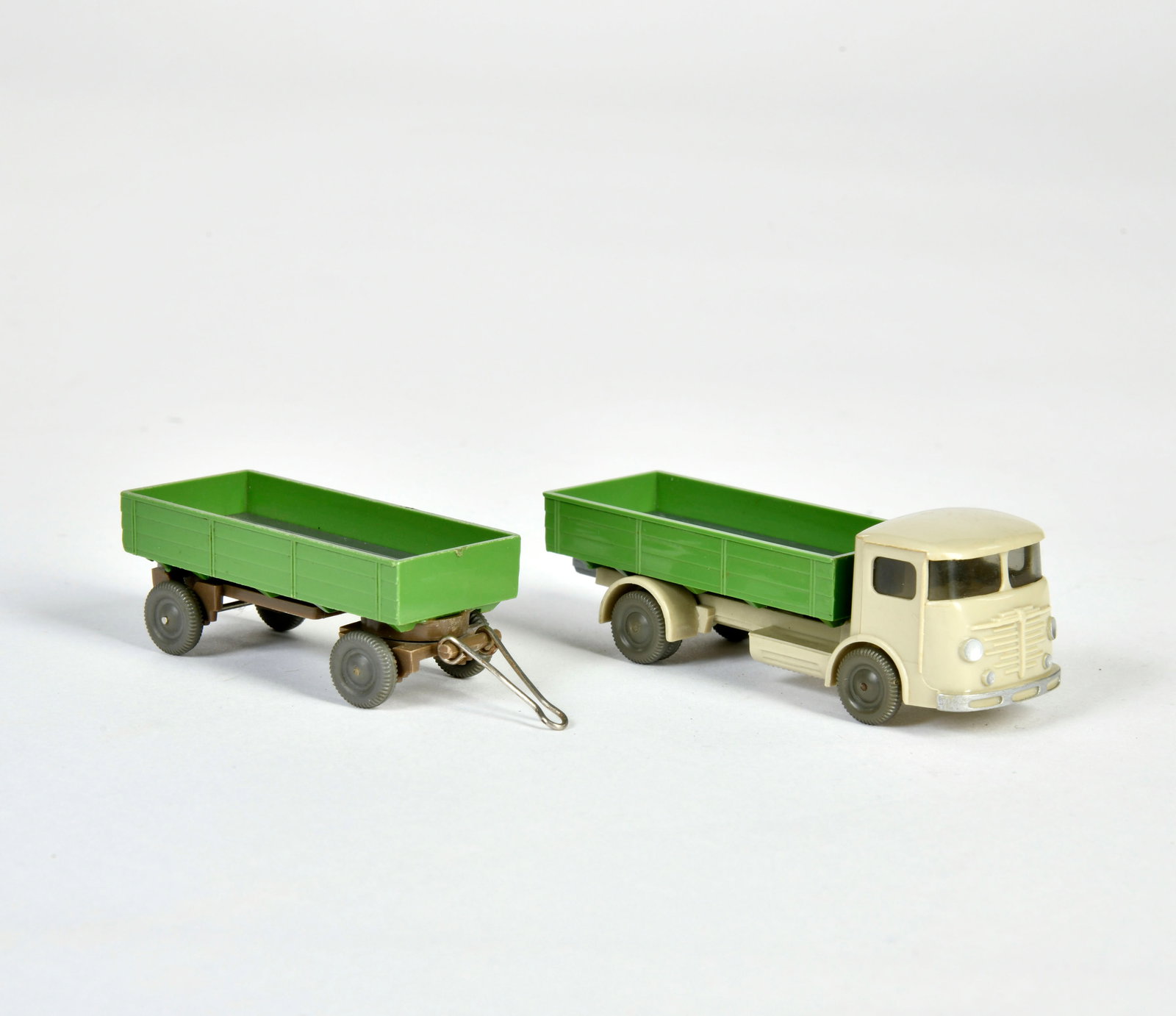 Wiking, Bussing 4500 615/2J + Anhanger 525/2E (1 of 1)