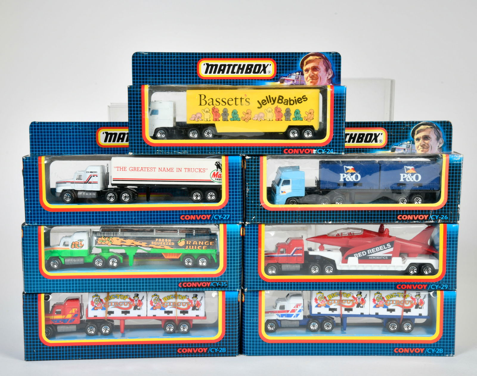 Matchbox Convoy (blaue Verpackung), CY25 DAF Truck, CY26 DAF Truck, CY27 Mack Truck, 2x CY28 Mack (1 of 1)