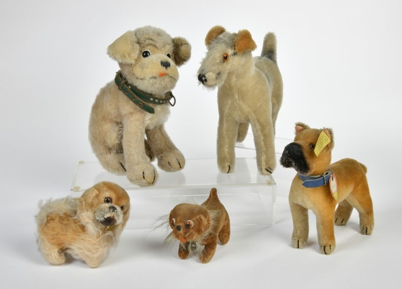 Steiff, 5 Hunde (1 of 1)