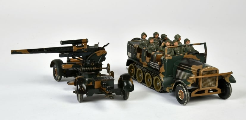 Tippco, Halbkettenfahrzeug mit Geschutz (1 of 1)