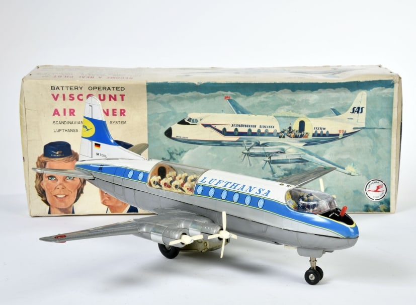 Tamiyama, Flugzeug Viscount Air Liner: Tamiyama, Flugzeug Viscount Air Liner, Japan, 45x48 cm, GemBw, Okt, Funktion ok, mit zweitem Satz Flugel, einige Propeller beschadigt, sonst Z 2