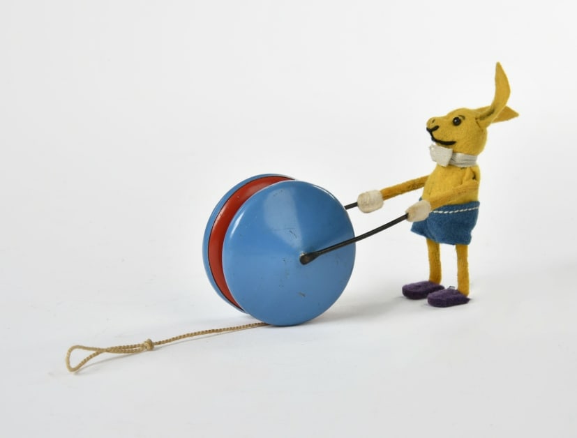 Schuco, Jojo mit Maus (1 of 2)