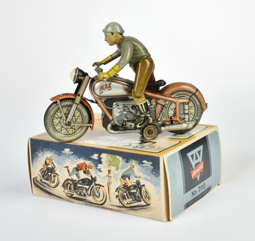 Arnold, Motorrad MAC (1 of 2)