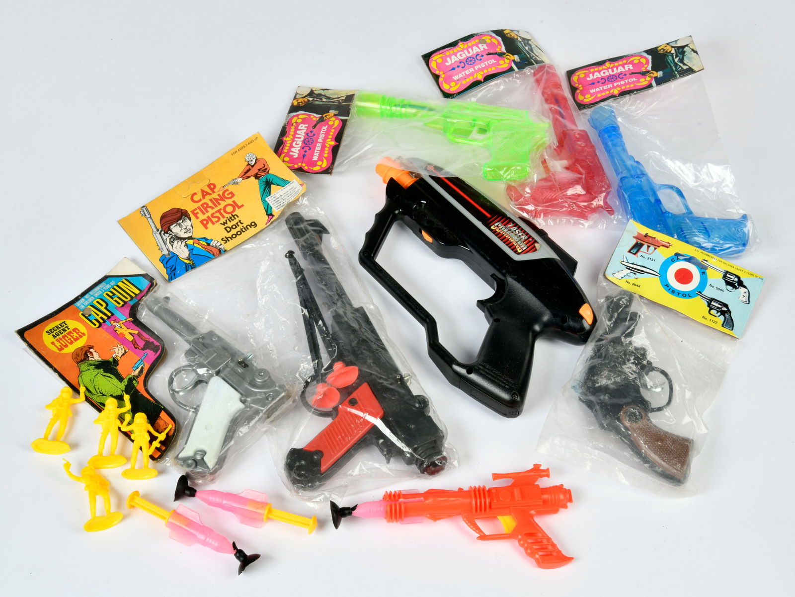 Konvolut Space Guns u.a.: Konvolut Space Guns u.a., Z 1-2