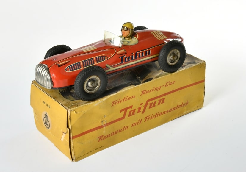Niedermeier, Rennwagen "Taifun" (1 of 2)