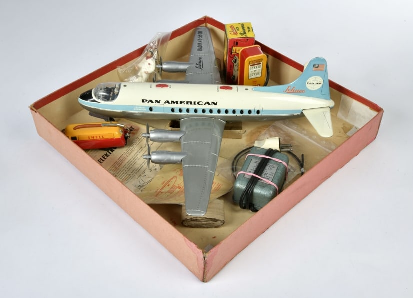 Schuco, Flugzeug Pan American (1 of 2)
