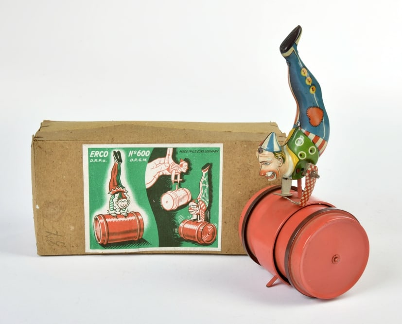 Erco, Clown auf Tonne (1 of 2)