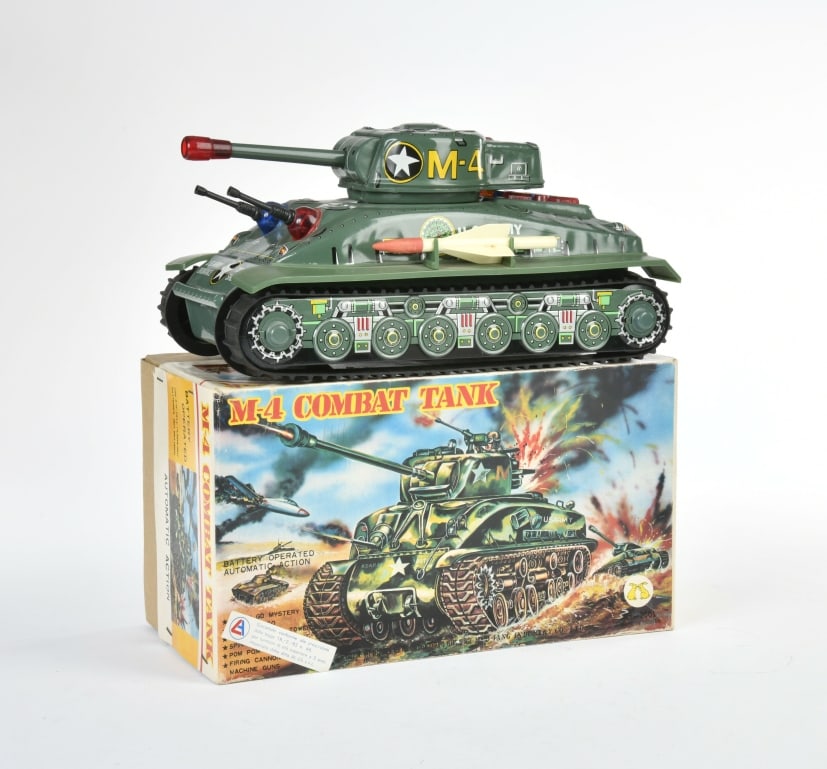 Kuo Iang Industry, M-4 Combat Tank: Kuo Iang Industry, M-4 Combat Tank, Japan, 29 cm, Blech, Fuktion ok, Okt, Z 1-