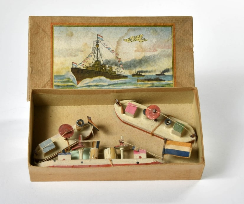 Erzgebirge, Originalkarton mit Schiffen (1 of 1)