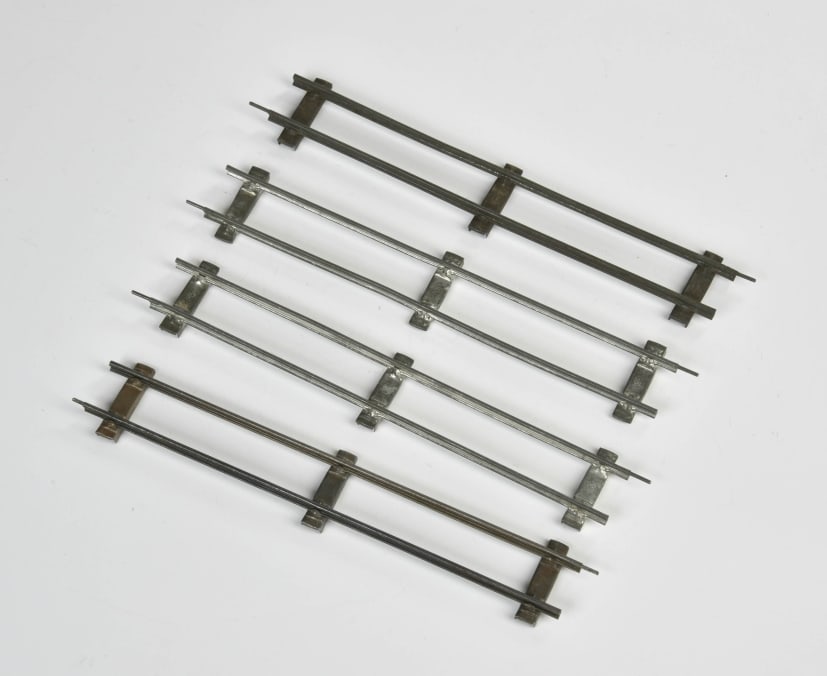 Marklin, Liliput Schienen gerade 1/1 fur Lange fur Uhrwerksantrieb 28mm: Marklin, Liliput Schienen gerade 1/1 fur Lange fur Uhrwerksantrieb 28mm, min. LM